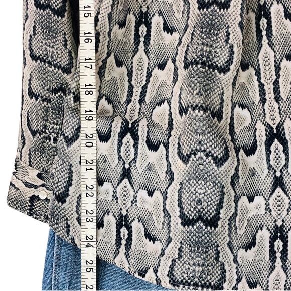 Express Signature Portofino Button Front Blouse Snake Skin Print Tan Blue Cream - Picture 10 of 16